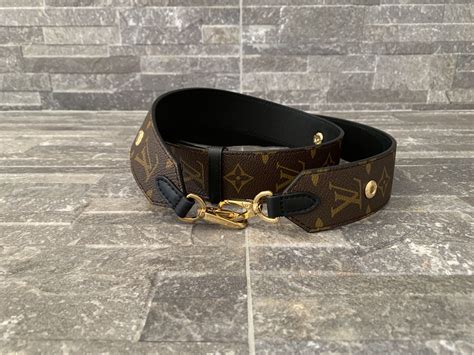 Louis Vuitton Schulterriemen.